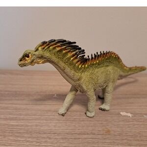 Safari Ltd Amargasaurus Dinosaur Figure 2006 Realistic Toy